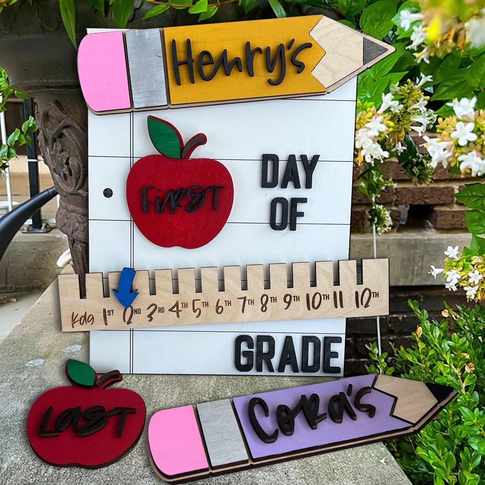 Custom Back to School Sign First Day Last Day of School Board Reusable Photo Prop Gift For Kids