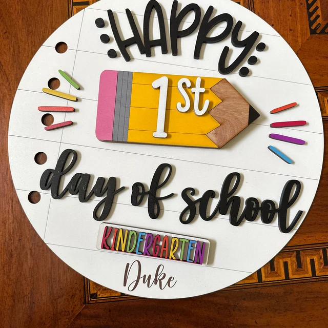 Personalized Wooden Interchangeable Sign For First Day of School With Grade Unique First Day Photo Prop Gifts For Kids