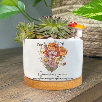 Personalized Mom's Garden Bouquet Mini Plant Pots With kids Names Mother's Day Gift Ideas For Mom Grandma