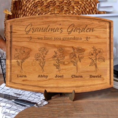 Custom Mom's Kitchen Birth Flower Cutting Board with Kid Names Keepsake Gifts for Mom Grandma